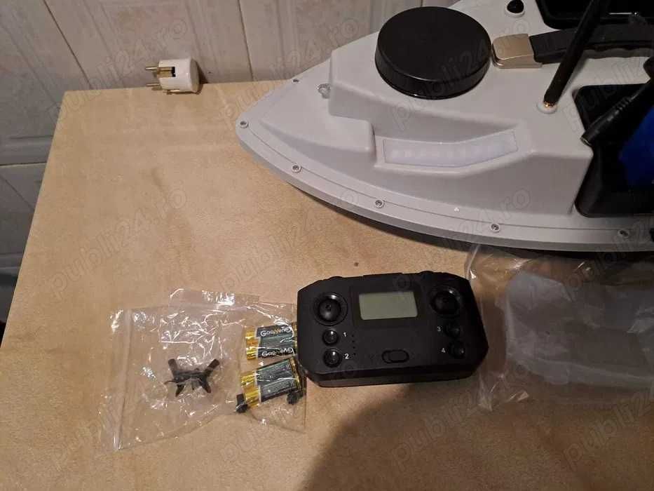 Barca de nadit cu GPS