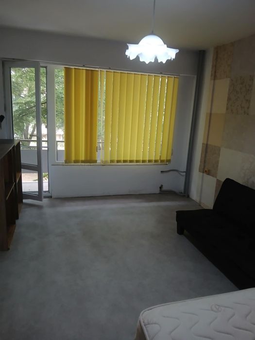 Дава се под наем Едностаен апартамент в Русе, Здравец - 45 кв.м за 193.8 € - Снимка #1