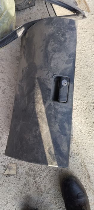 Тойота Авенсис 2006