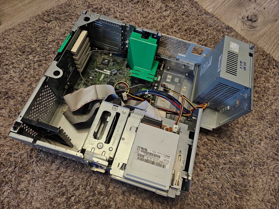 Dell Optiplex GX110 Cu tape drive, Socket 370, Pentium 3 (III) , Retro