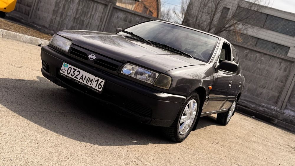Nissan Primera p10