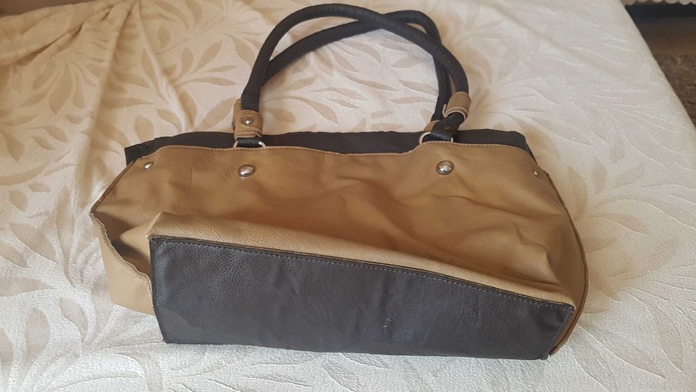 Дамска чанта кожена