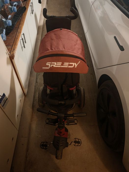 Триколка като нова