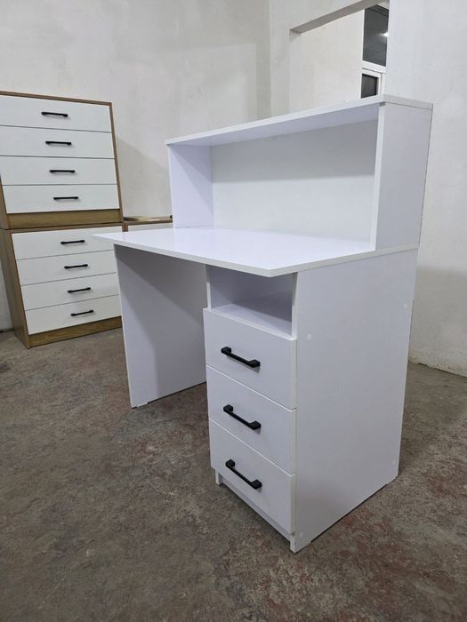 Bolalar uchun dars stoli