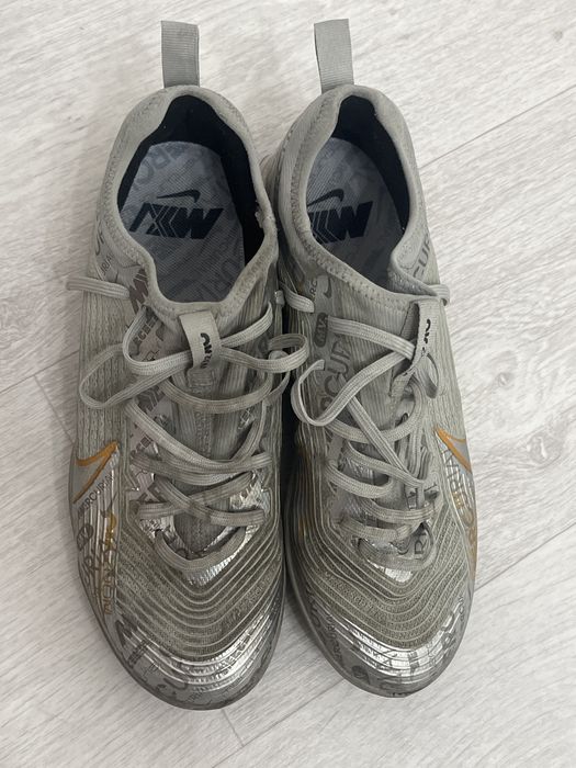 Сороконожки nike vapor mercurial 6