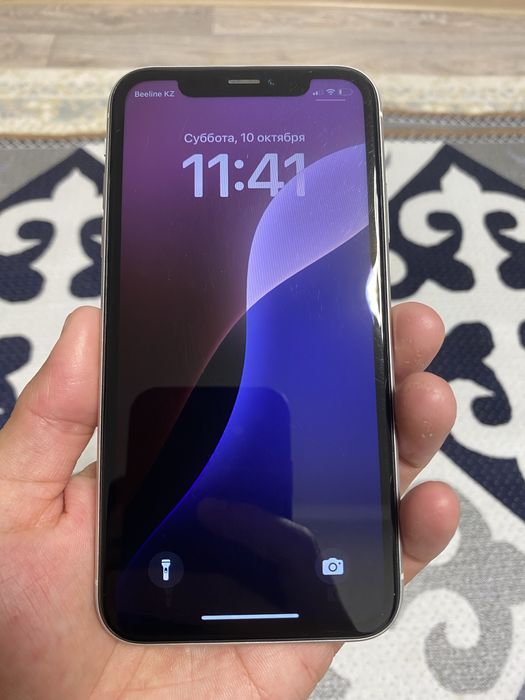 Продам Iphone Xr