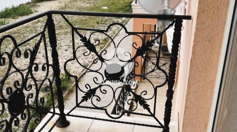 Продава се Тристаен апартамент в к.к. Елените - 105 кв.м за 1524 €/кв.м - Снимка #4