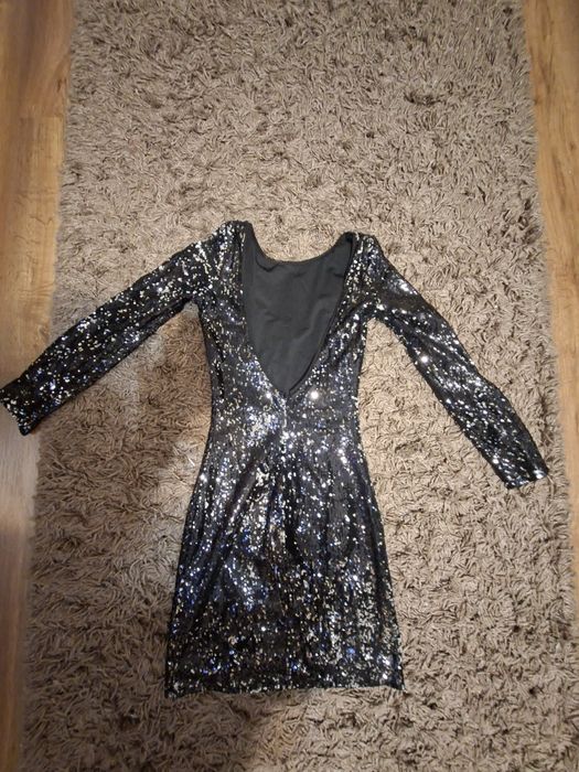 Rochie scurta cu sclipici