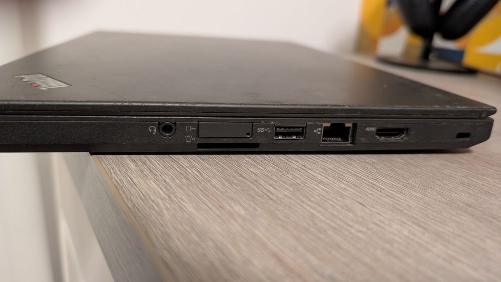 Laptop Lenovo Thinkpad T460 + Windows 10 Pro lifetime + încărcatorul