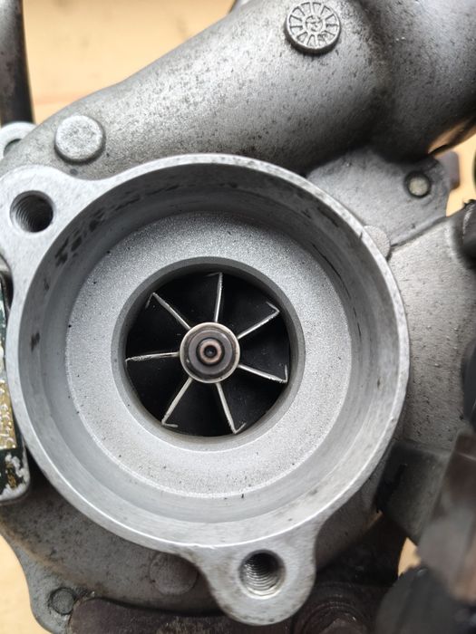 Turbina  Bmw F10 525 xdrive 218 cp