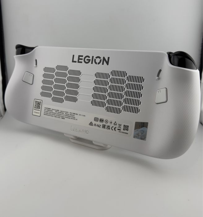 Lenovo Legion Go S 8ARP1 AMD RYZEN Z2 GO SSD 1TB RAM 32GB | TrueGSM