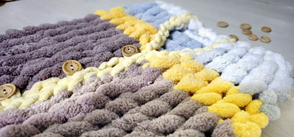 Новая плюшевая детская безрукавка