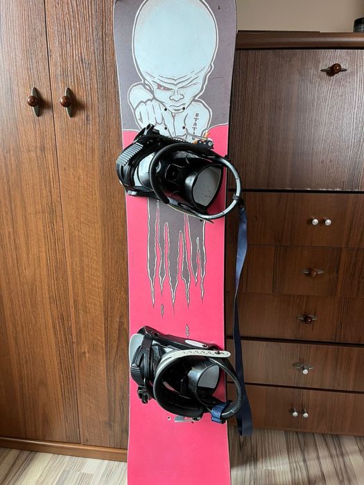 Продам сноуборд с ботинками