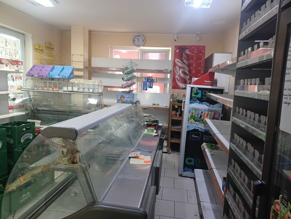 Дава се под наем Магазин в Русе, Средна кула - 42 кв.м за 331.5 € - Снимка #2