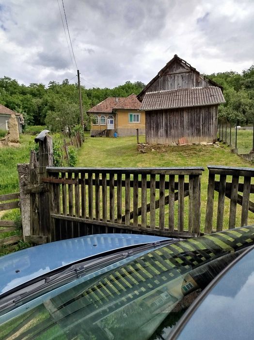 Casa de vânzare la țară