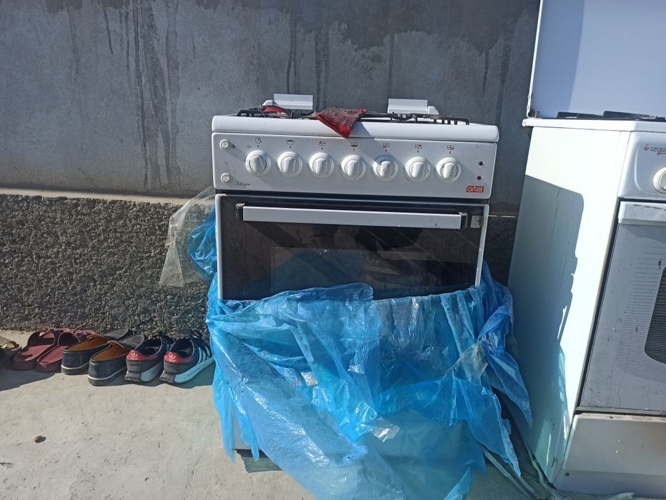 Газ плита сотилади б/у