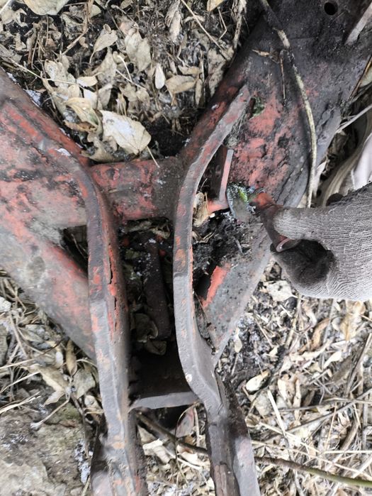 Треугольник на трактор т 150. Т 4