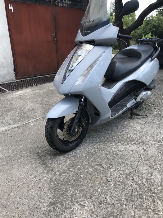 Топ цена HONDA fes 125i Pantheon