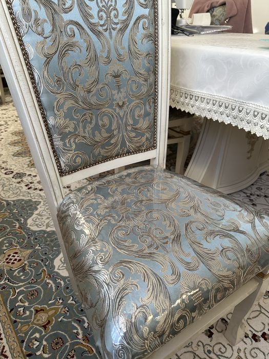 Стулья 16 шт,в отличном состоянии