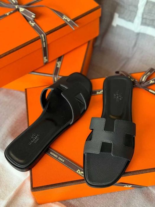 Hermès Oran Black