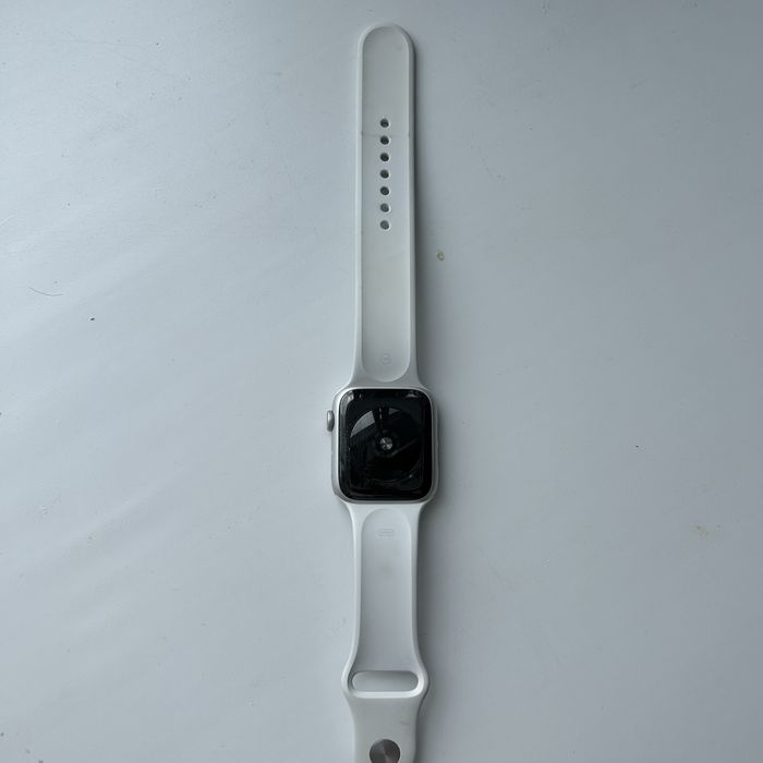 Apple Watch SE 44 mm, белый, оригинал