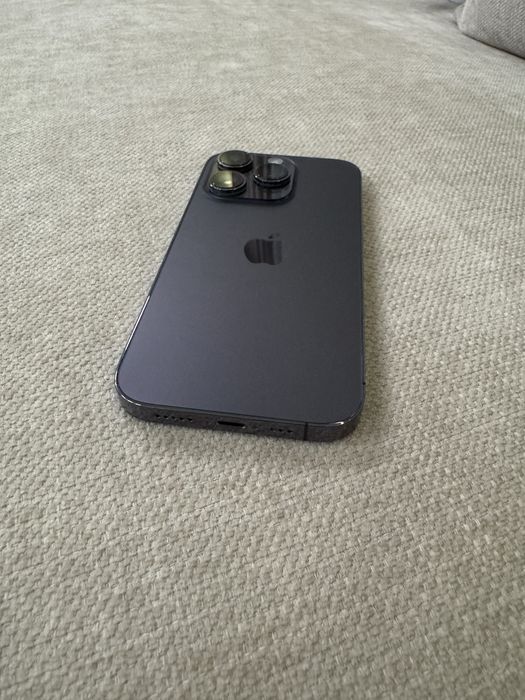 Продам Iphone 14 pro