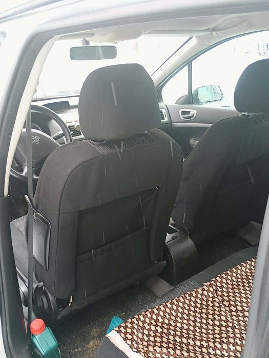 Vând masina peugeot 307