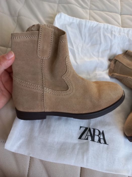 Ботинки казаки Zara