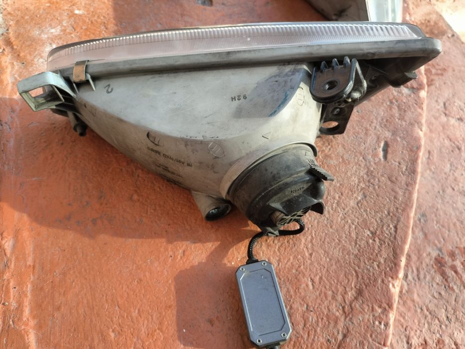 Фара на Камри  продается!