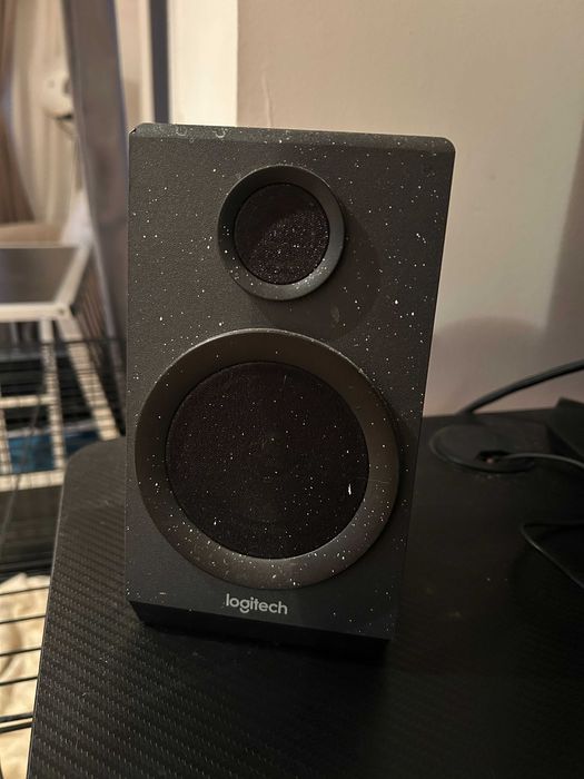 Sistem audio Logitech 2.1 Z333, stare foarte buna
