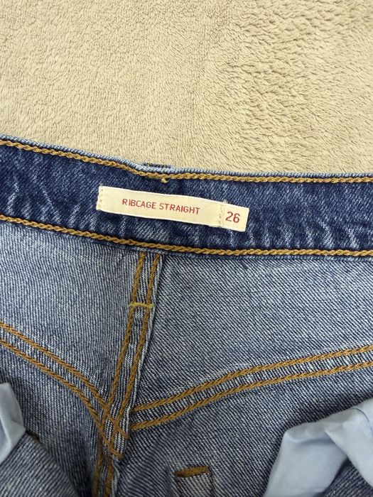 Джинсы levis ribcage 26