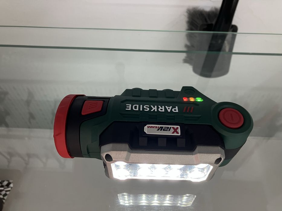 Lanternă parkside 20V si 12V