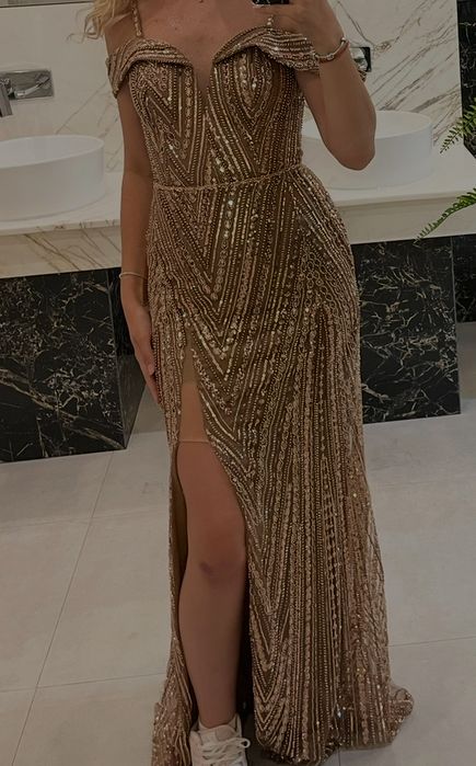 rochie cu paiete