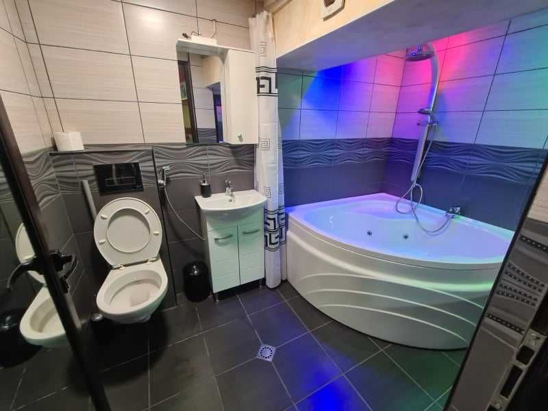 Продава се Заведение в Варна, Център - 71 кв.м за 1409 €/кв.м - Снимка #5