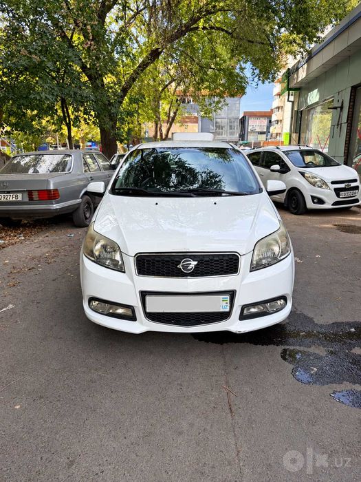 Ravon Nexia R3, 2017 yil kraskasi toza