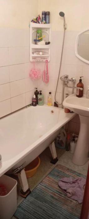 Продам 2х,автогородок,3/5этаж,44кв.