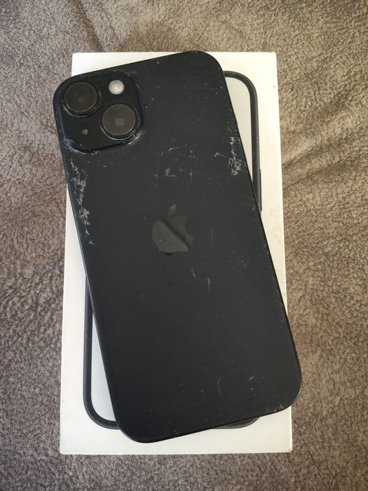 Продам iPhone 15/128Gb/81%