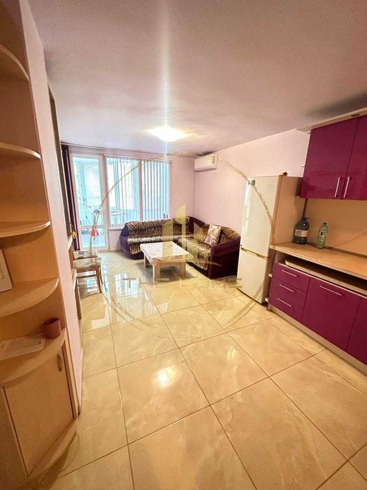 Дава се под наем Двустаен апартамент в Варна, Лятно кино Тракия - 65 кв.м за 400 € - Снимка #1