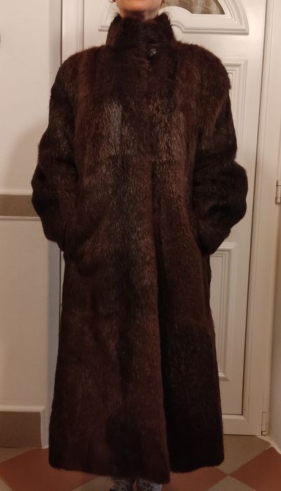 Haina blana naturala nutrie