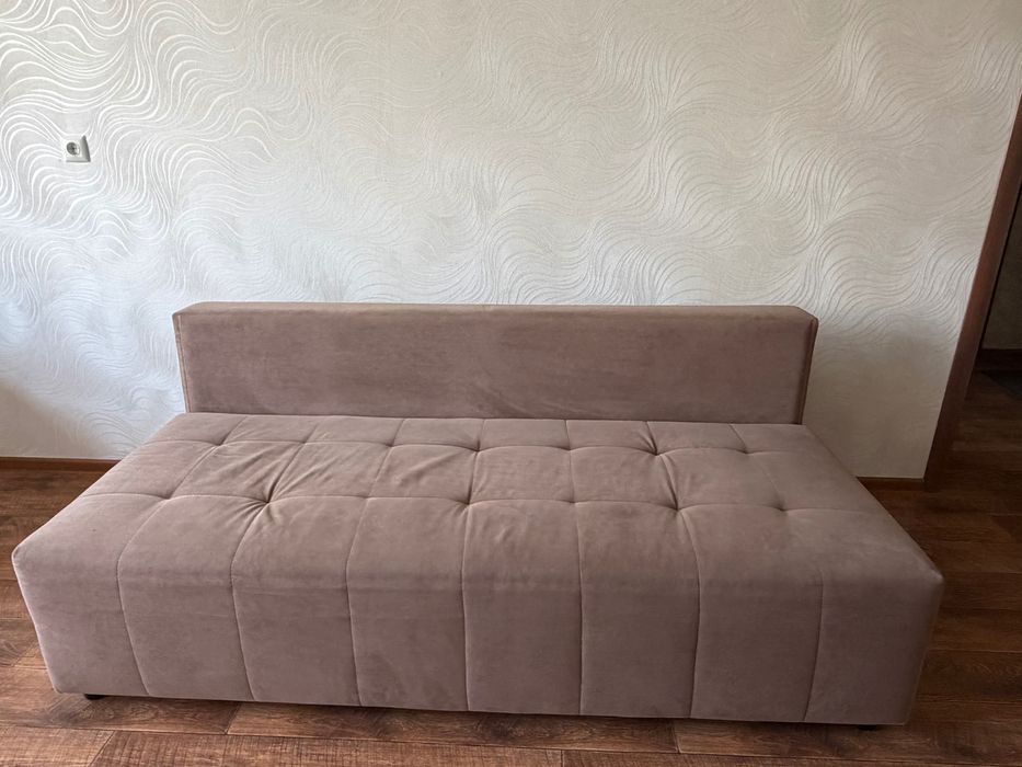 Продам диван в хорошем состоянии