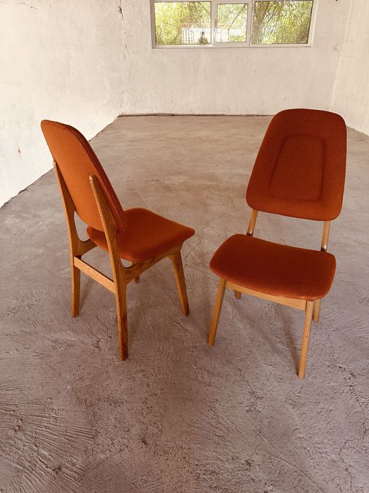 Винтидж скандинавски трапезни столове – Mid Century Modern, 70-те години