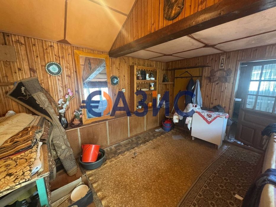 Продава се Къща в с. Гълъбец, Област Бургас - 155 кв.м за 362 €/кв.м - Снимка #12