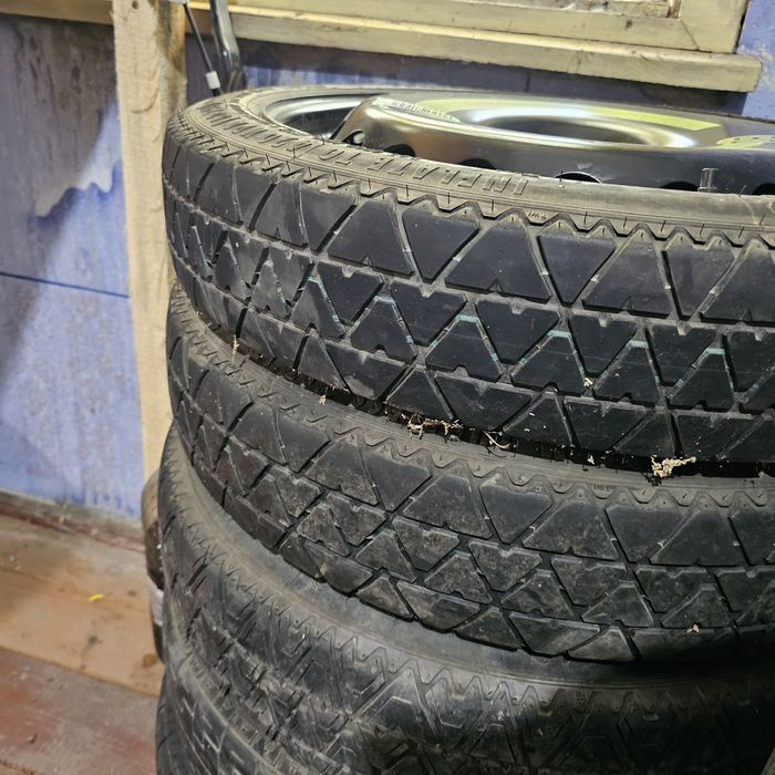 19 ски патерици за ауди по 200лв брои имам няколко !