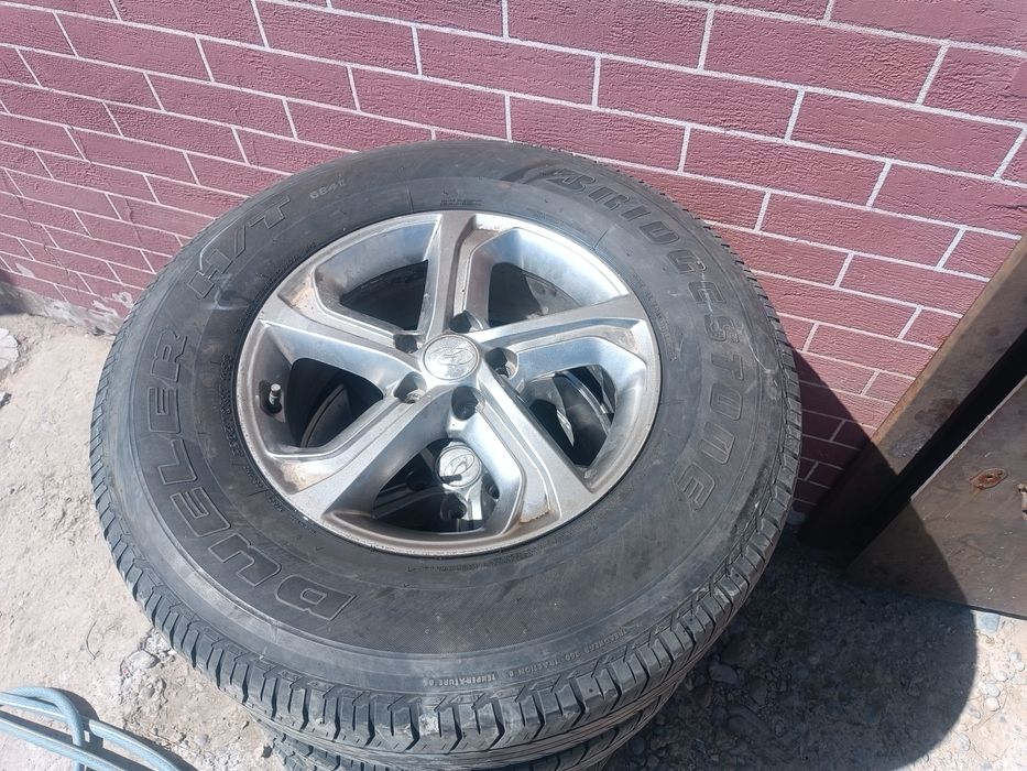 Продам шины летние комплект