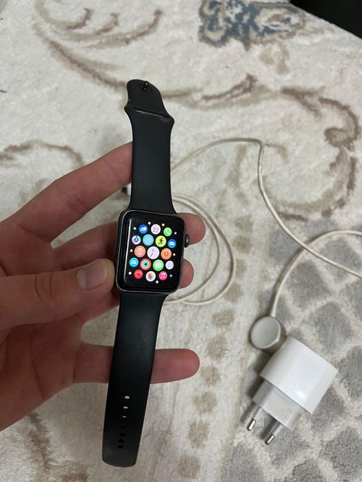 Продам Apple Whach в отличном состоянии
