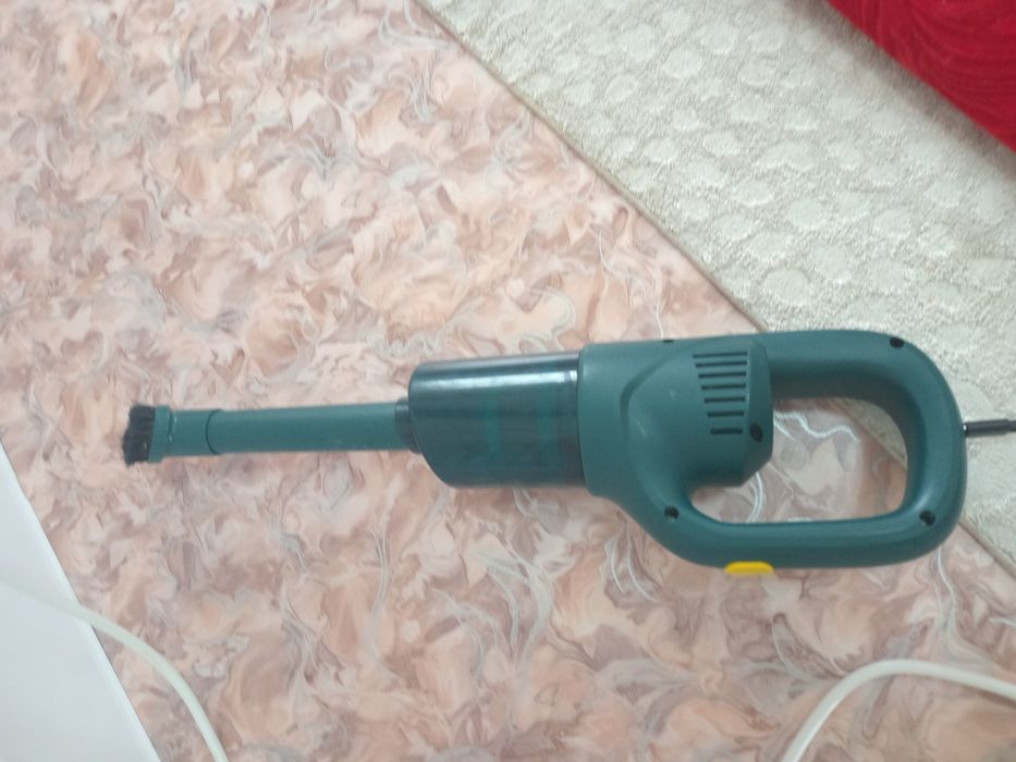 Авто пылесос    5000 тенге.