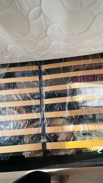 Продам кровать 180/200