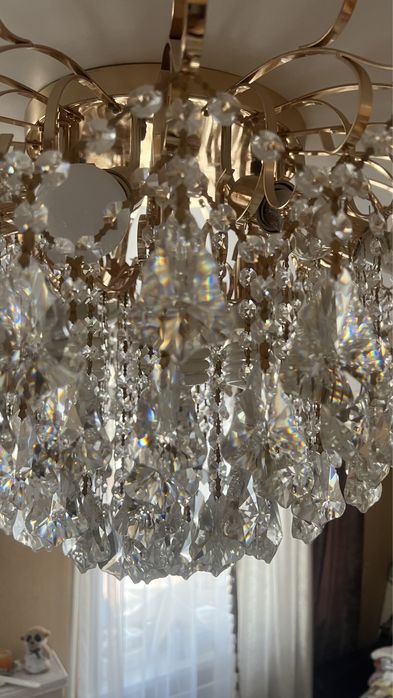 Люстра для гостиной