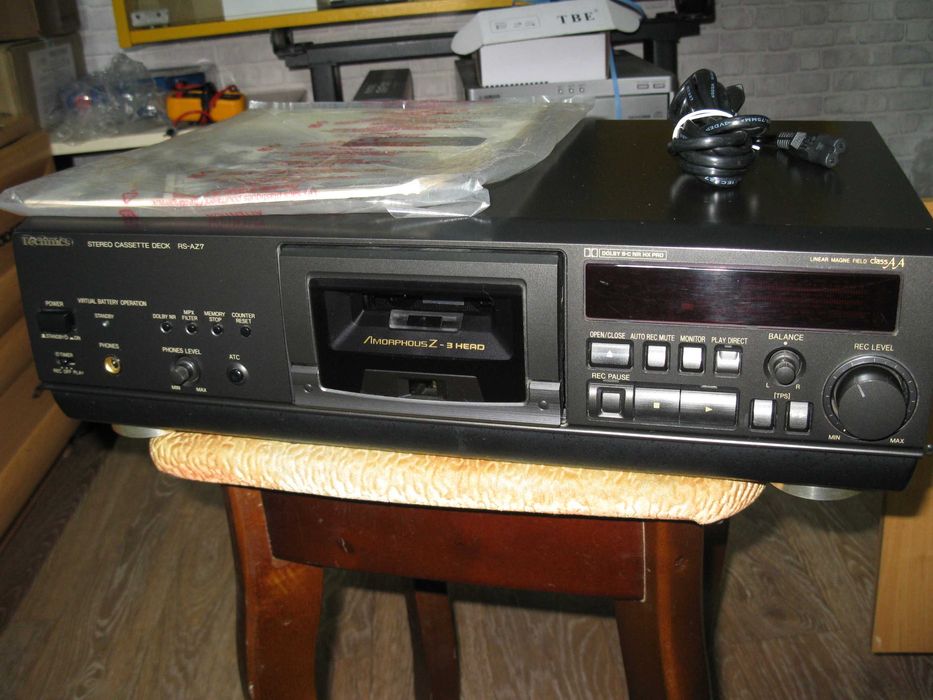 продам кассетную деку Technics AZ-7