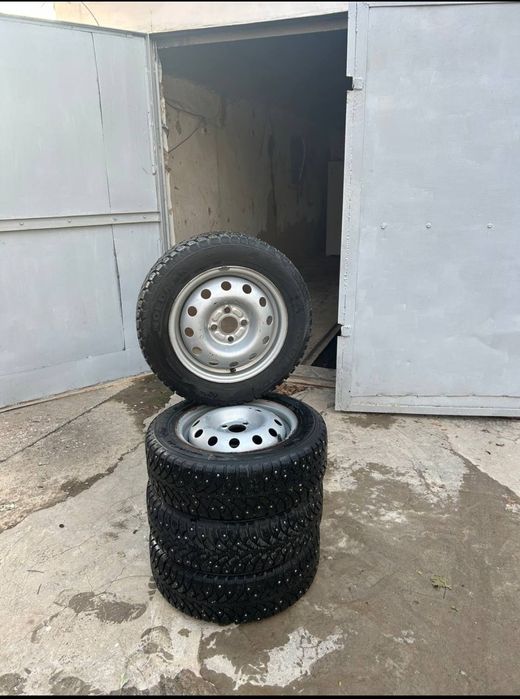 Поодам в хорошие руки.